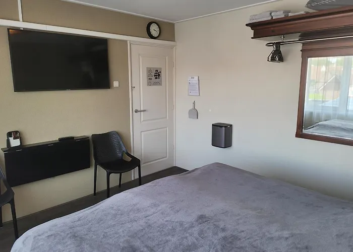 Bed & Budget123